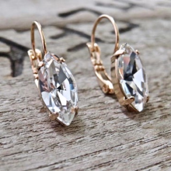 Marquise/navette cut handset with Swarovski crystals earrings - Nickel free - Picture 2 of 3